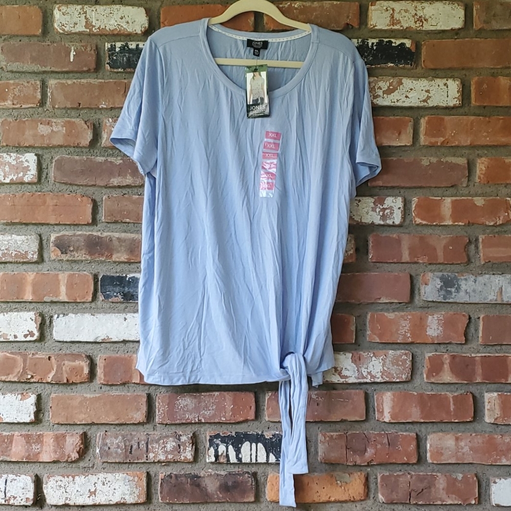 NWT T-shirt